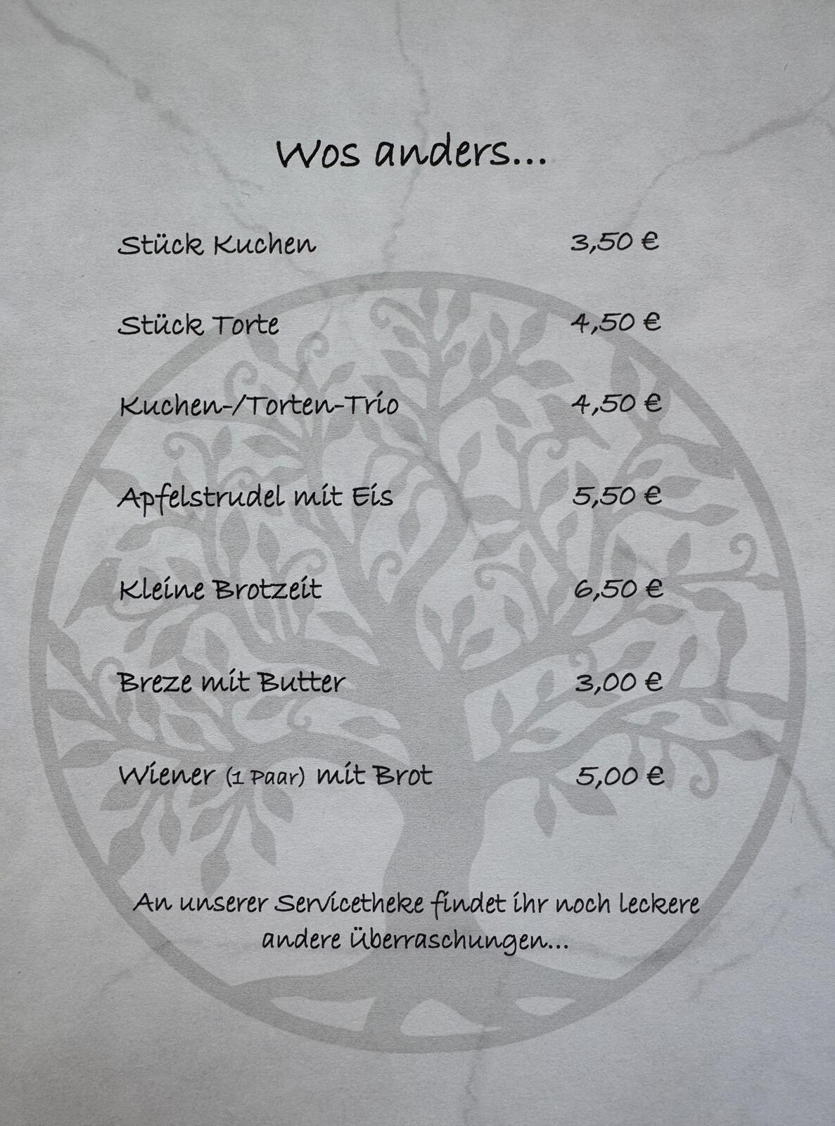 Hausgemachte Kuchen und Snacks im Cafe des Lebens Pertenstein mit wechselnder Auswahl